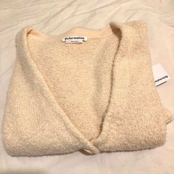 REFORMATION Hope Cropped Cardigan - Picture 3 of 4